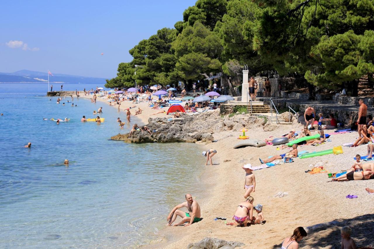 Apartments By The Sea Brela, Makarska - 18356 Exterior foto